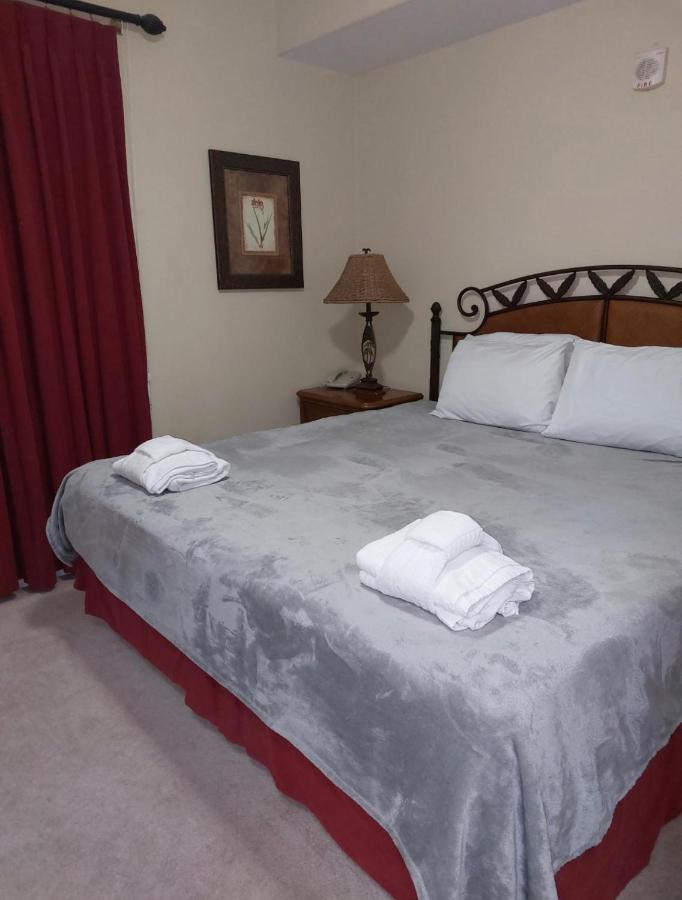 Disney Just 1 And A Quarter Mile Away, Blue Heron 1 Room 2 Bath,Amenities,6 Guests, Walk To Restaurants, No Fees At Check In Orlando Eksteriør billede