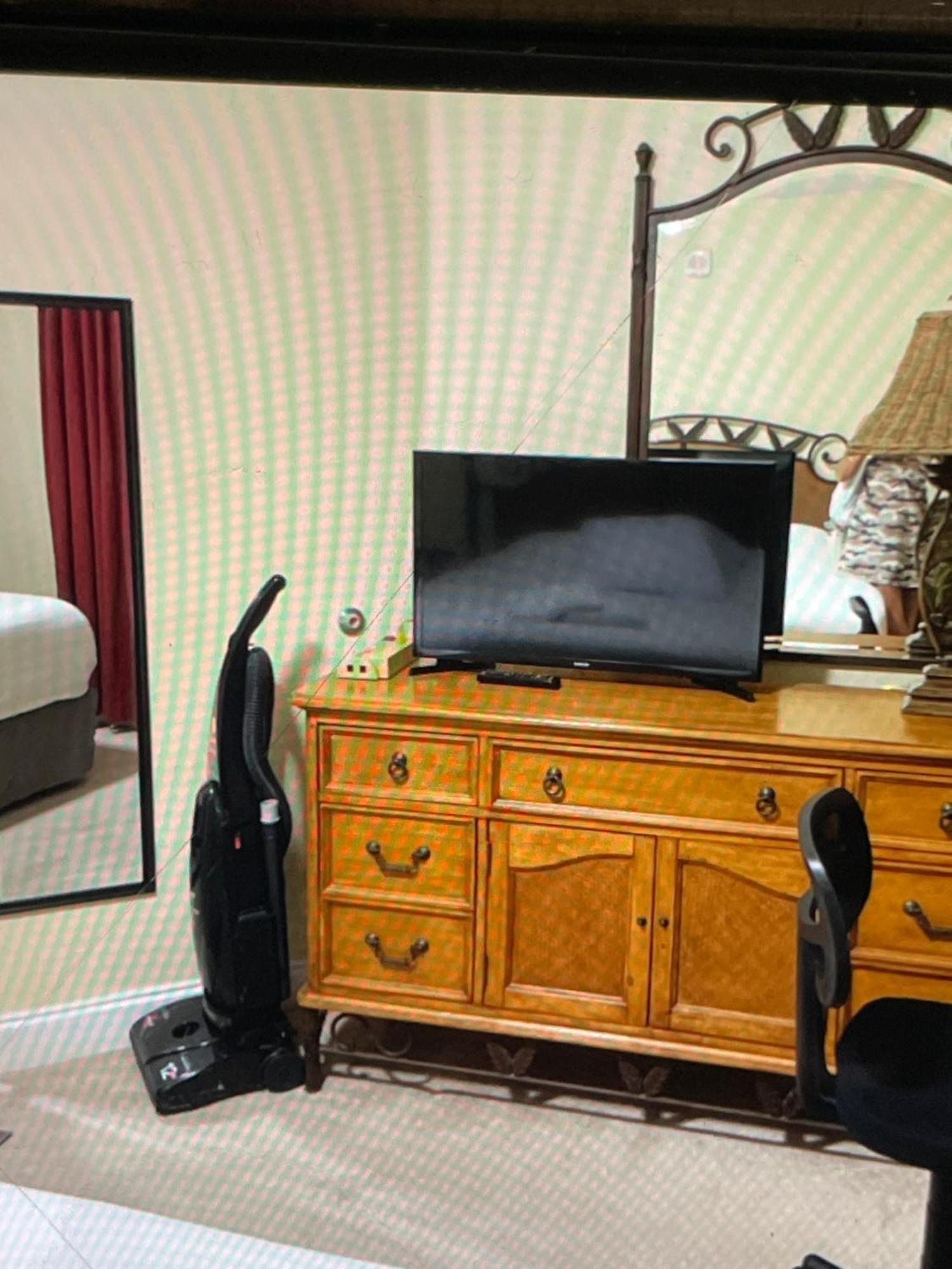 Disney Just 1 And A Quarter Mile Away, Blue Heron 1 Room 2 Bath,Amenities,6 Guests, Walk To Restaurants, No Fees At Check In Orlando Eksteriør billede